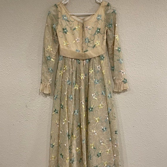 Vintage 60s handmade cream floral embroidered max… - image 3