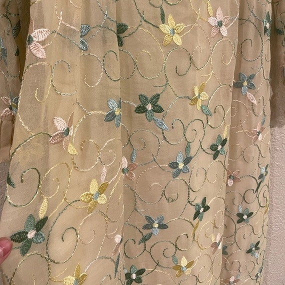 Vintage 60s handmade cream floral embroidered max… - image 4