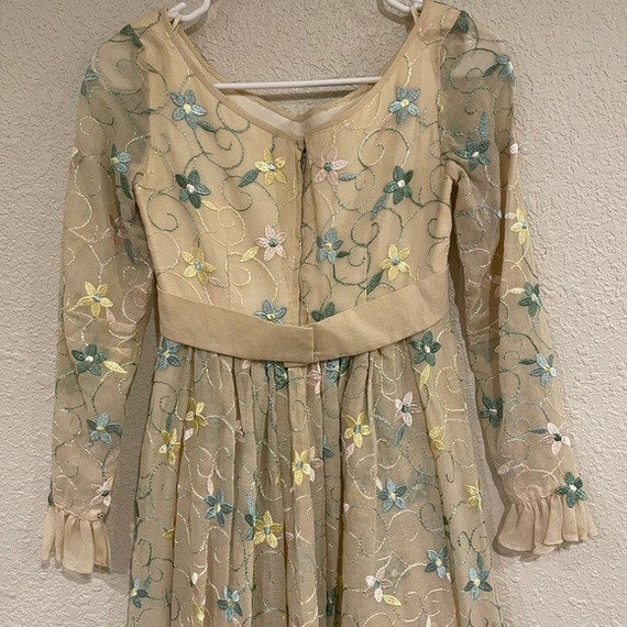 Vintage 60s handmade cream floral embroidered max… - image 5