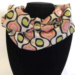Silk scarf in loop style | graphic pattern | elegant jewelry scarf | silk scarf manufacturer