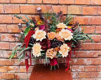 DahlienStrauß, Getrockneter Blumenstrauß, Burgunder Pfingstrosenstrauß, Oranger getrockneter Blumenstrauß, Herbsthochzeit Blumen, Seidenhochzeitsstrauß