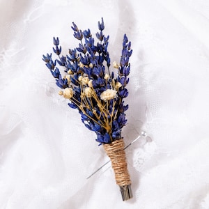 Lavender boutonniere, Baby&#39;s breath boutonniere, Dried flower wedding boutonniere,  Rustic groom boutonniere, Groomsman dried boutonniere