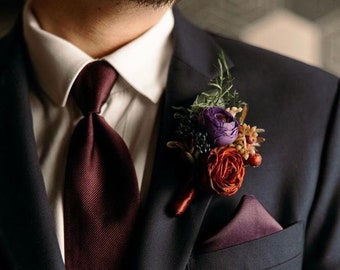 Burgundy boutonniere, Jewel colors boutonniere, Dark wedding groom corsage, Black  wedding, Jewel wedding boutonniere, Groom boutonniere