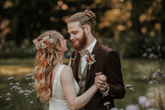 Unique Wedding Hair Accessories, Bridal Hair Pieces and Dried