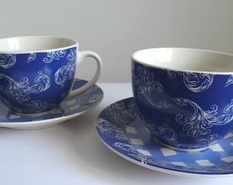 Ensemble de deux tasses et sous tasses bleues vintage