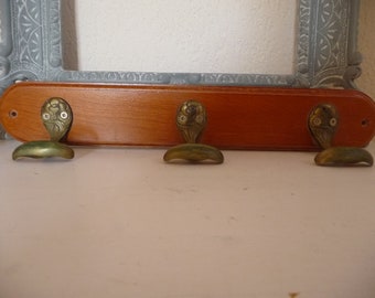 Porte manteaux,patère,vintage,bois,laiton,porte manteaux ancien, rangement vêtements