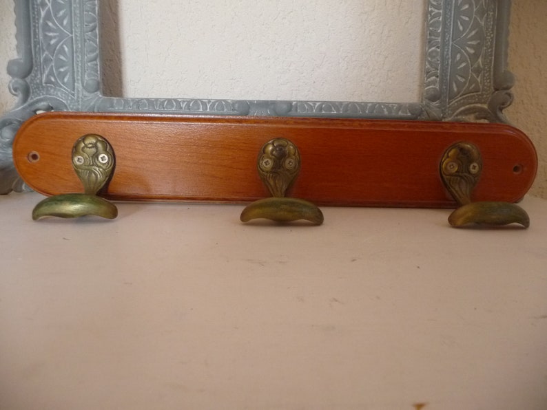 Porte manteaux,patère,vintage,bois,laiton,porte manteaux ancien, rangement vêtements image 1