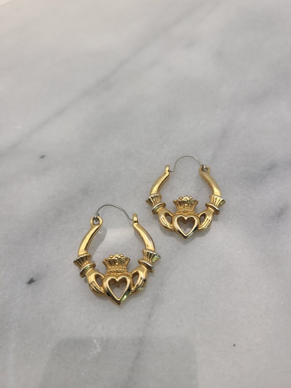 Claddagh Gold Heart Crown Gem claddagh-gold-heart-crown-gem