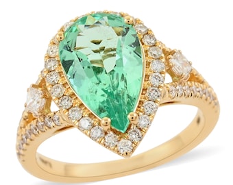 Certified Zambian emerald 2.15 Carat Natural Emerald and Diamond 18 Karat Solid Yellow Gold Ring