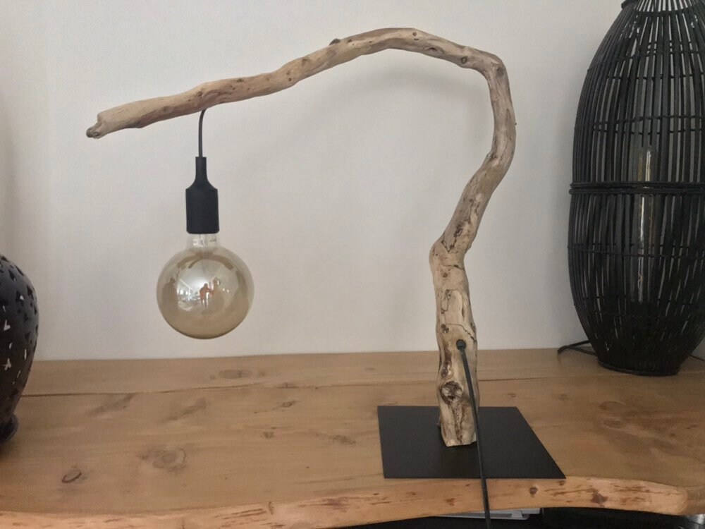 Lampe C