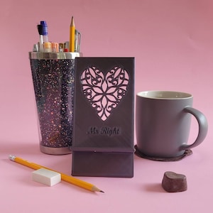 Foldable Phone Holders &quot;Mr Right and Mrs Always Right&quot; 3D Print STL file | Commercial License Included