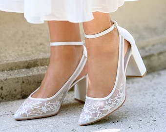 Bridal shoes with lace, Off white Bridal sandals, bridal shoes block heel close toe, Bridal shoes low heel, Wedding shoes