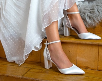 Bridal shoes block heel, Bridalshoes, Wedding shoes, mrs bridal shoes, bridal shoes ivory heel, ivory bridal shoe,