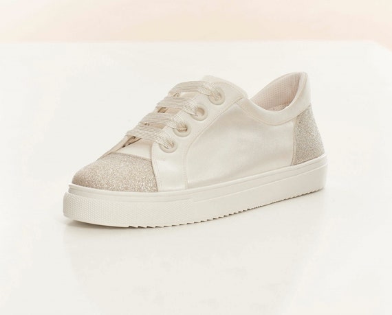 Sneakers für Hochzeit, Off white and gold Sneakers, Goldene