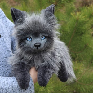 Pre-order realistische pluche puppy van grijze wolf, beweegbare pop afbeelding 4