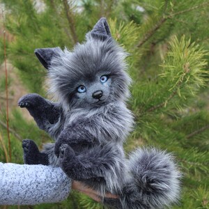 Pre-order realistische pluche puppy van grijze wolf, beweegbare pop afbeelding 5