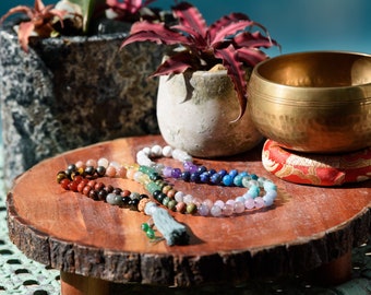 Collana di perline Chakra Mala: 108 grani di preghiera con pietre preziose