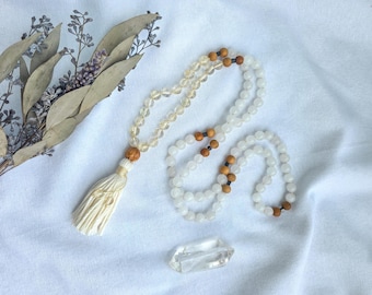 White Jade & Citrine Mala Necklace with Tulsi Wood – 108 Reiki-Infused Beads for Healing, Abundance and Inner Peace