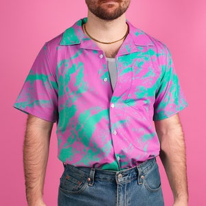 1980&#39;s Pink & Teal Distressed Marble Pattern Hawaiian Shirt, Colorful Retro Aesthetic Unisex Button-Up