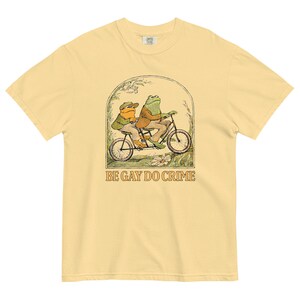 Be Gay Do Crime Frog and Toad Shirt, Funny Frog Shirt, Gay Friend Gift ...