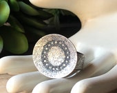 SILPADA Jewelry - Retired ~ Cubic Zirconia & Sterling Silver Oval Disc Shimmer Ring ~ Size 8