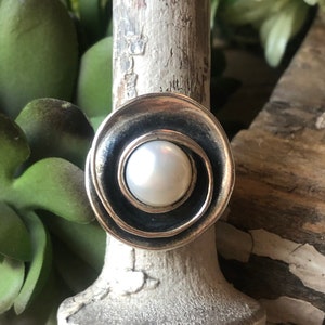 SILPADA Jewelry - Retired  ~ Pearl & Sterling Silver &#39;LILY PEARL&#39; Ring ~ Size 7