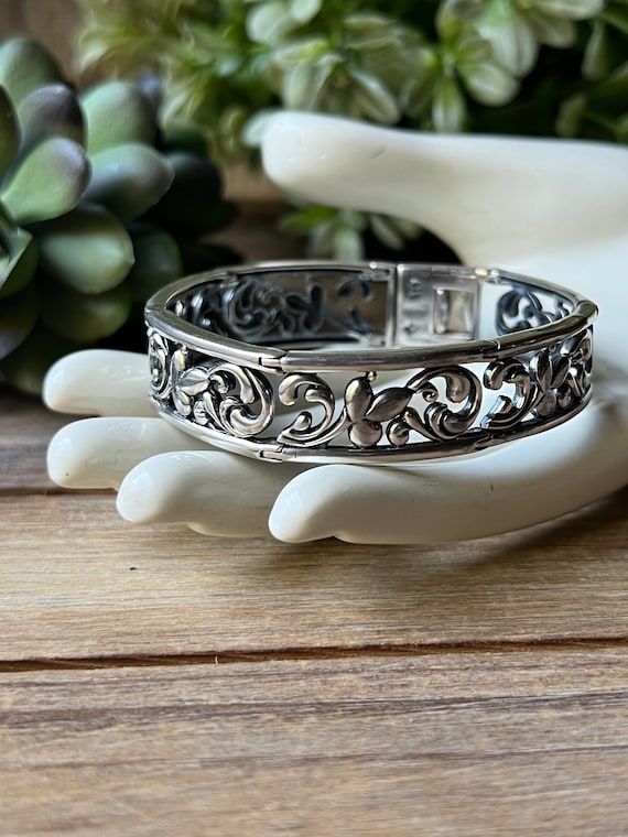 Silpada bracelets retired deals
