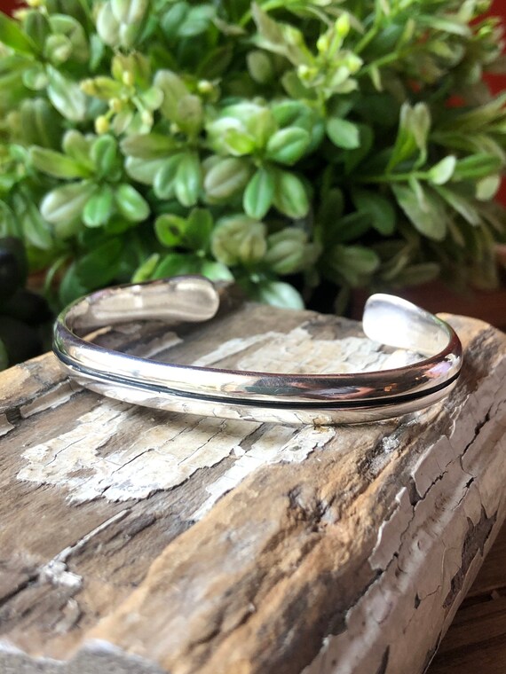 Silpada ハンマー打ち 925 シルバー ヴィンテージ カフブレスレット センスのいい お歳暮 Silpada ハンマー打ち カフブレスレット