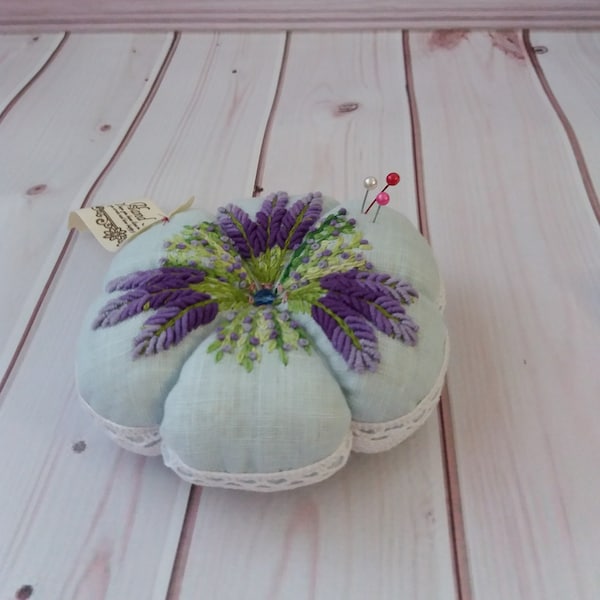 Lavender bouquet pincushion, purple,Brazilian embroidery,Vintage flowers, Vintage Textiles, Hand Embroidery ,Sewing Organizer,pins