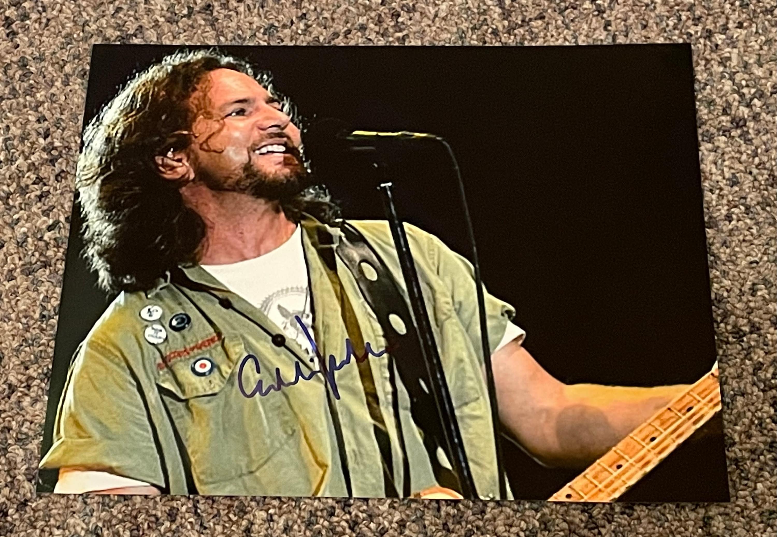 エディ・ヴェダー パール・ジャム 直筆サイン入り 8x10 写真 - Etsy 日本