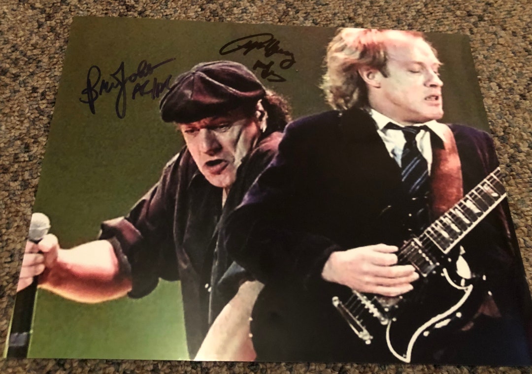 AC/DC Signed AUTOGRAPHED 8x10 Photo - Etsy