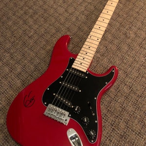 ERIC CLAPTON  signed AUTOGRAPHED full size Guitar