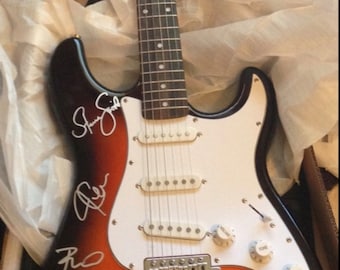 VIAJE con Steve Perry GUITARRA AUTOGRAFADA y firmada de tamaño completo