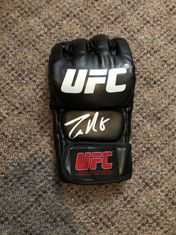 Gant De Boxe Signé Conor McGregor - UFC - Avec Certificat D'authenticité