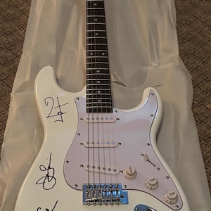 Signed ozzy osbourne memorabilia - Etsy 日本