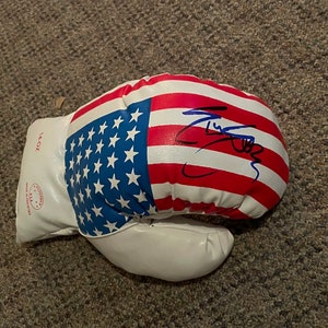 SYLVESTER STALLONE Rocky autografato firmato USA Boxing Guantone