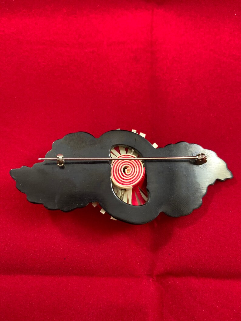 Mint Condition Bakelite Pin