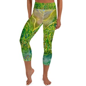 Yoga Capri Leggings für Frauen, Yogahosen, Workout, Übung, von abstrakter Kunst inspirierte Leggings, Geschenke für sie, Kunst: Berge in Blüte