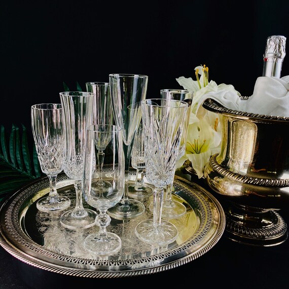 Exquisite Crystal Champagne Flutes Set of 8 Toasting Glasses 