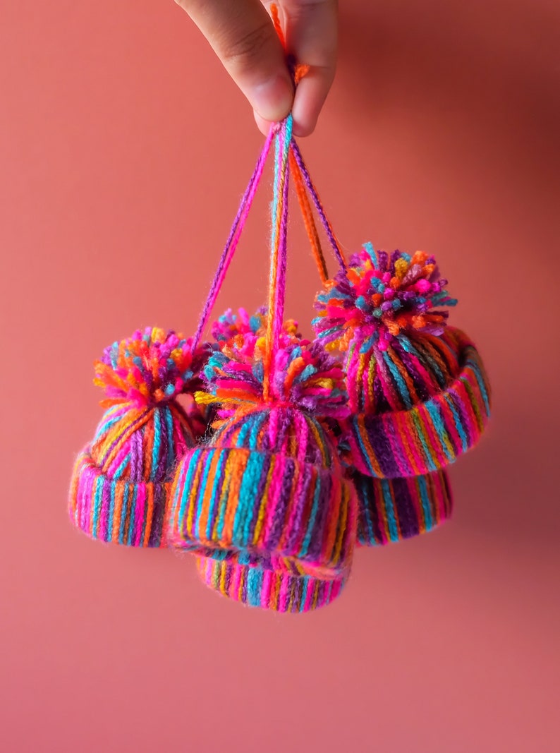 Chapeau à pompon en laine fait à la main, décorations d'arbre de noël, ensemble de 6 arc-en-ciel multicolore image 5
