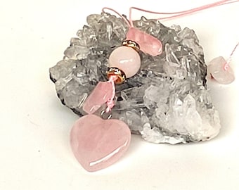 Amuleto de cuarzo rosa para coche con forma de corazón: accesorio para colgar en el espejo retrovisor, decoración para el coche para mujer, regalo significativo