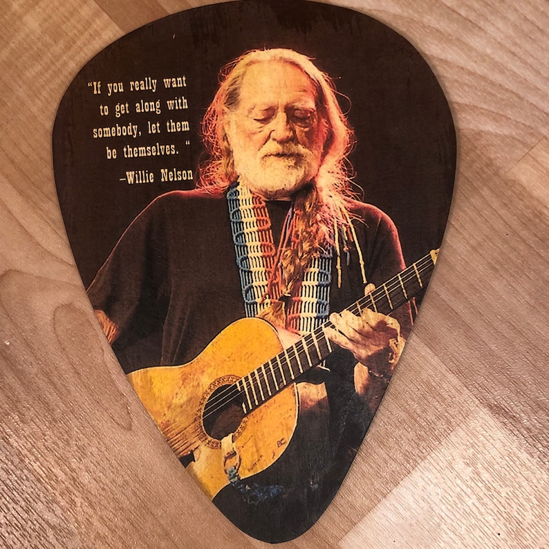 Willie Nelson Jumbo Guitar Pick Wall Art Etsy