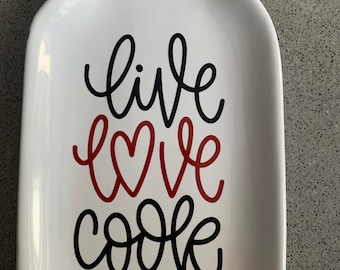 Live, love cook spoon rest