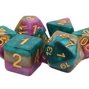 Gradients - Queen&#39;s Court Pink, Gold & Green 7 Piece DnD RPG Dice Set