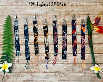 Baseball Designs / MLB Fabric / Customized Paci Clip / Baseball Fabric Soother Holder / Personalized Name Clip / Adorable Baby Gift
