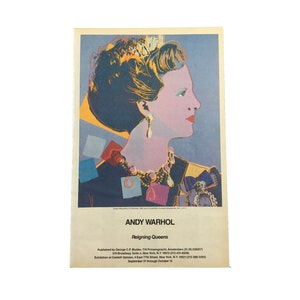 Anuncio original de la inauguración de la galería Andy Warhol de 1985 - Exposición Reinas reinantes - Reina Margarita II de Dinamarca - Póster vintage