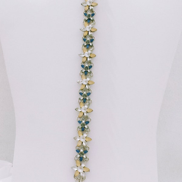 Short necklace/chocker with crystals and enamels