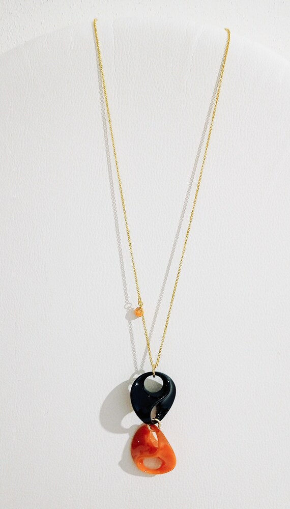 Collier Pendentif Vintage En Aluminium Doré Et Résine Noire - Longueur 46-50 Cm - Occasion Excellent état