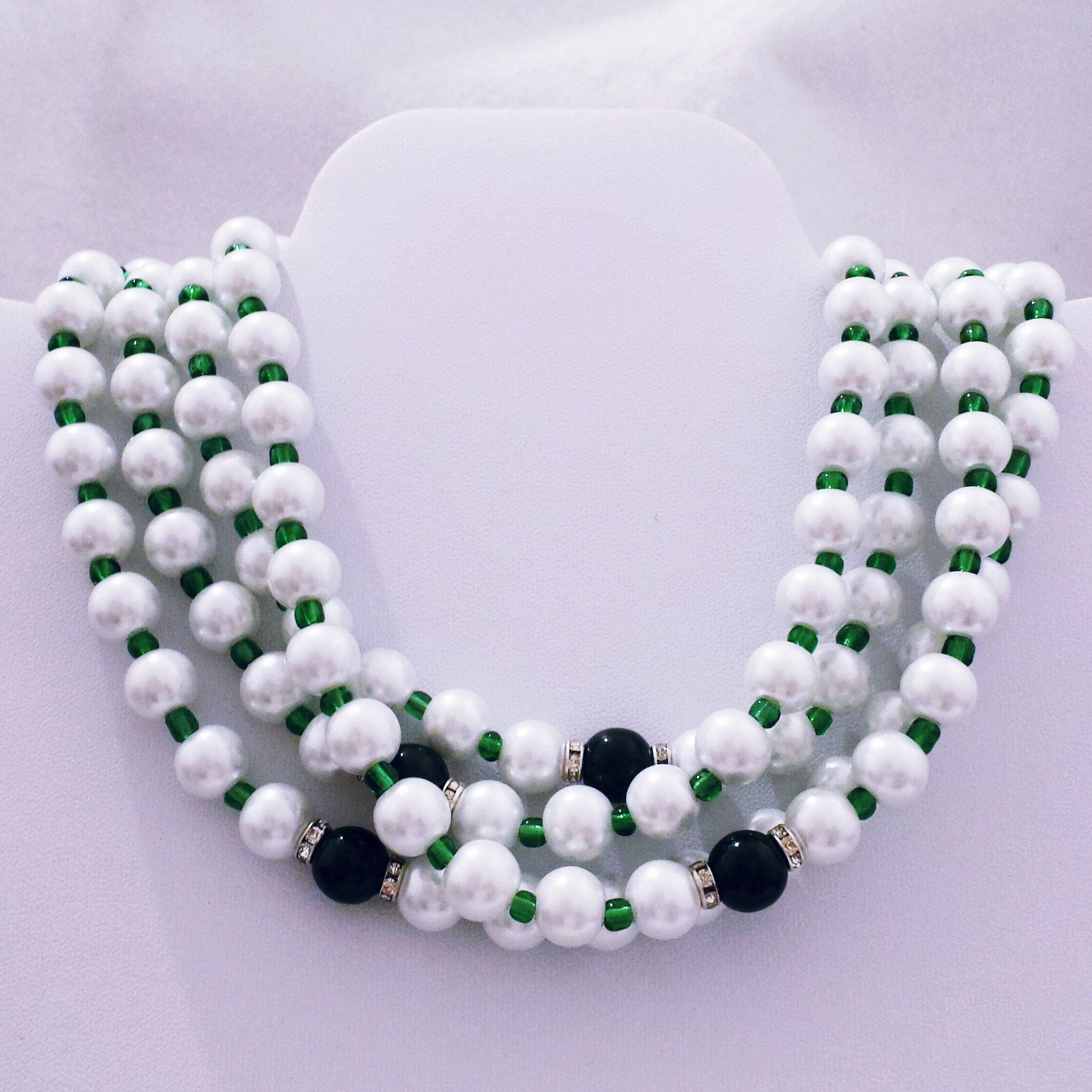 Collier Luna Bianca Avec Pendentif Boule - Neuf Dans Sa Boîte