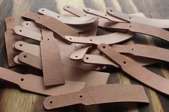 Blank Leather Keychain Kit – 8 Pre-Punched Veg Tanned Leather Key Fobs With Rivets & Key Rings